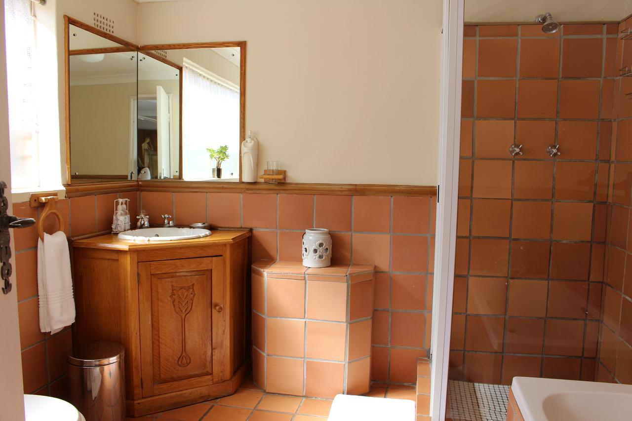 Chez Esme Guest House Roodepoort Exterior foto